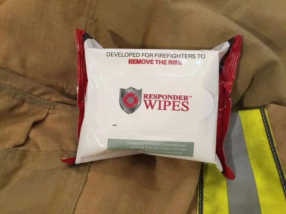 RESPONDER WIPES - Lieutenant’s Wipes
-Small Wipes in multi-wipe pouch
-Each wipe is 8" x 8"
-Comes in a re-sealable pouch
-Three-year shelf life
-Aloe and Alcohol FREE - Becker Safety and Supply