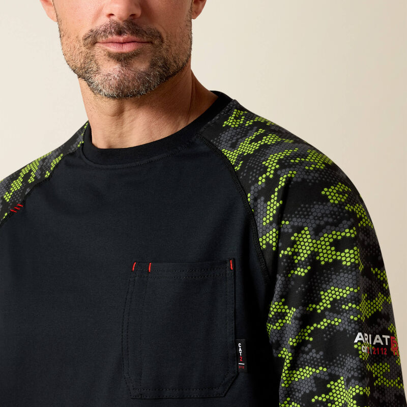 ARIAT - FR AC Stretch Camo Baseball T-Shirt. BLACK/LIME CAMO